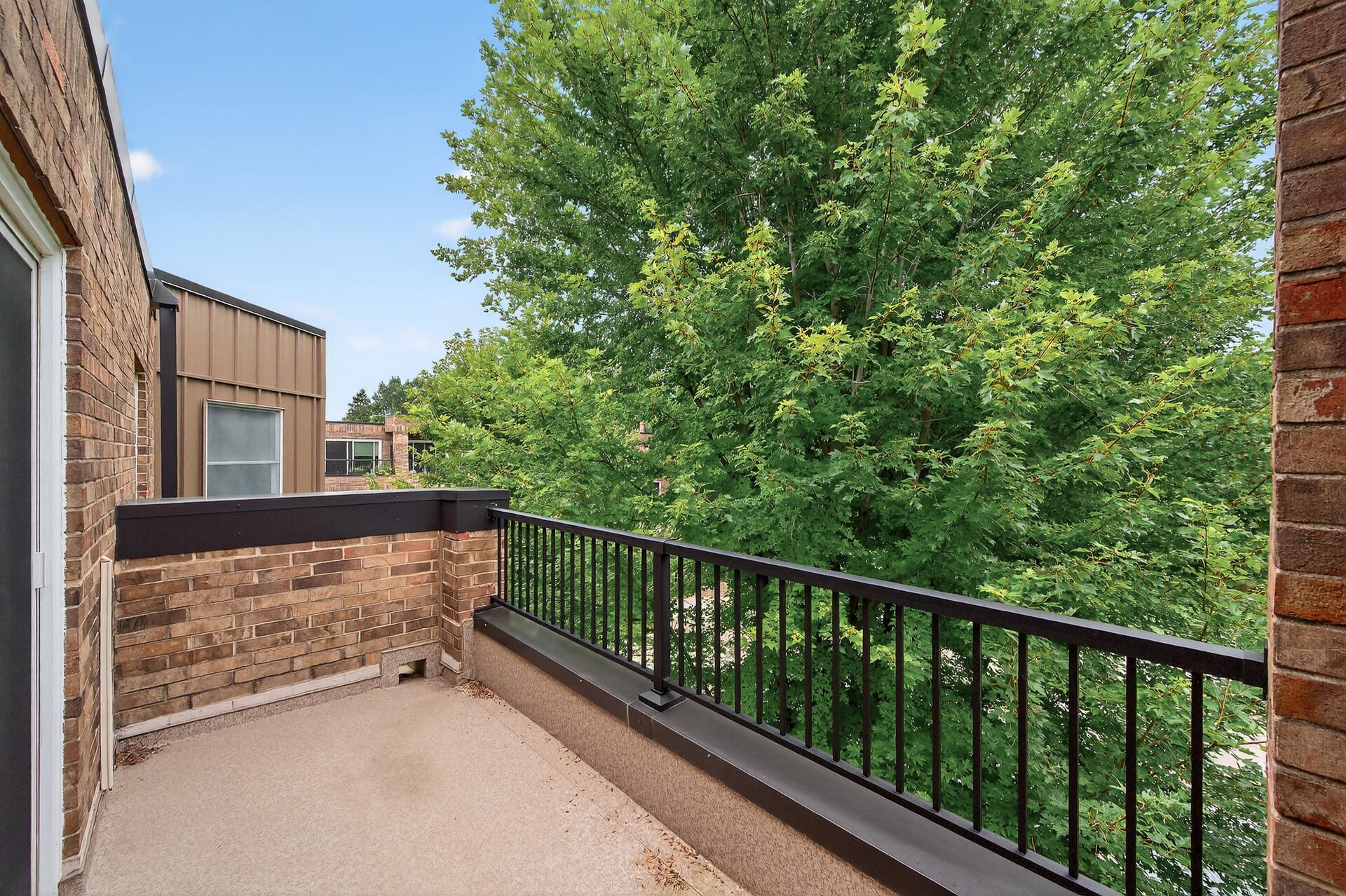 2220 Midland Grove Road, Unit 304 Roseville, MN 55113 - Photo 22 of 30