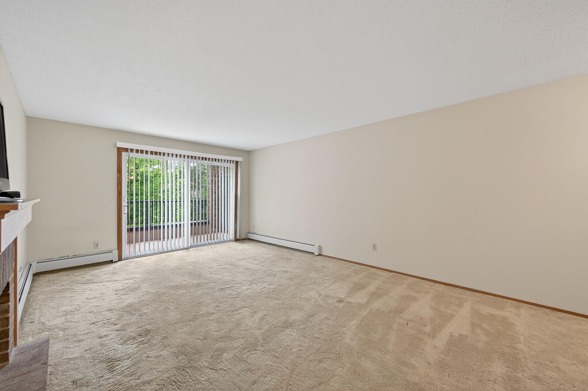 2220 Midland Grove Road, Unit 304 Roseville, MN 55113 - Photo 9 of 30