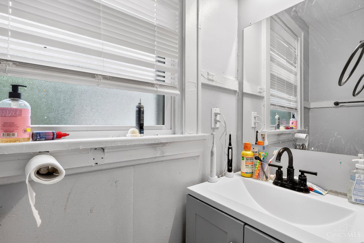 5538 Montgomery Road Cincinnati, OH 45212 - Photo 45 of 61