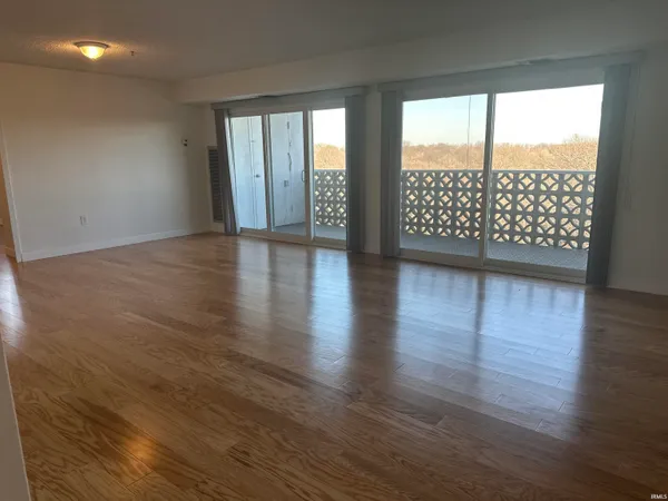 $1,600 | 1100 Erie Avenue, Unit 802, Evansville, IN 47715