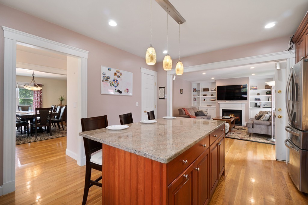 2 Bates Road, Unit 2 Winchester, MA 01890 - Photo 7 of 33 Gallery Image 7