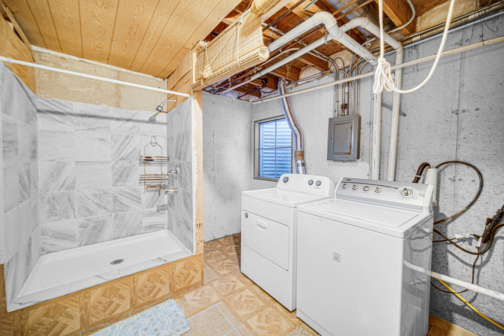 1326 Spring Valley Drive, Unit 1326 Carol Stream, IL 60188 - Photo 17 of 18 a utility room with dryer and washer