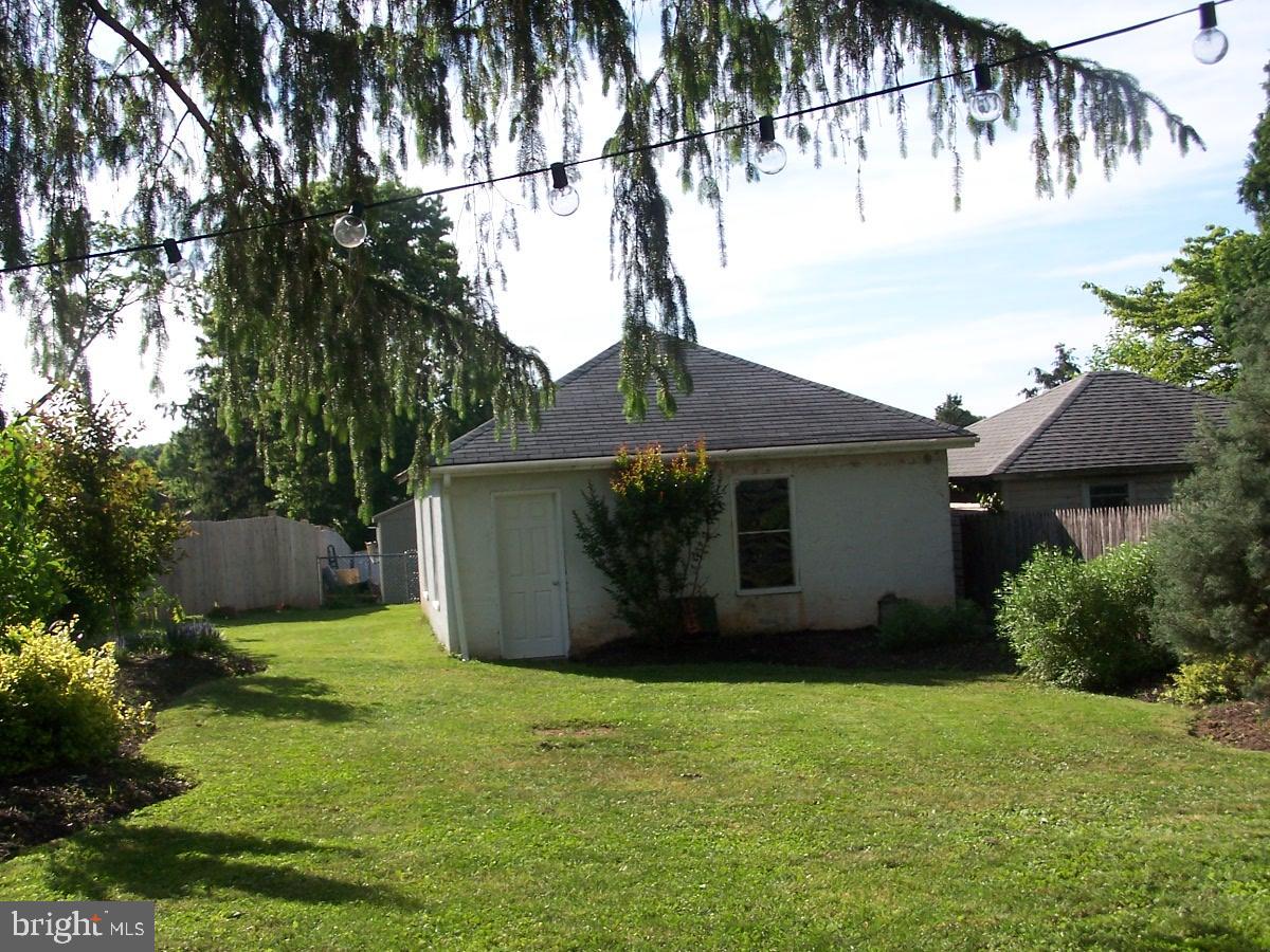 415 Washington Street Spring City, PA 19475 - Photo 11 of 37
