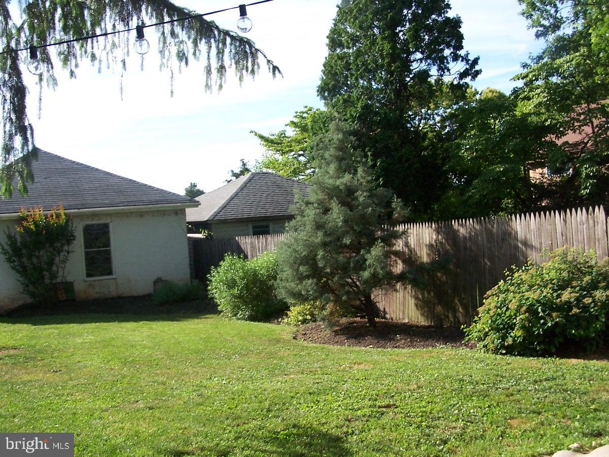 415 Washington Street Spring City, PA 19475 - Photo 12 of 37