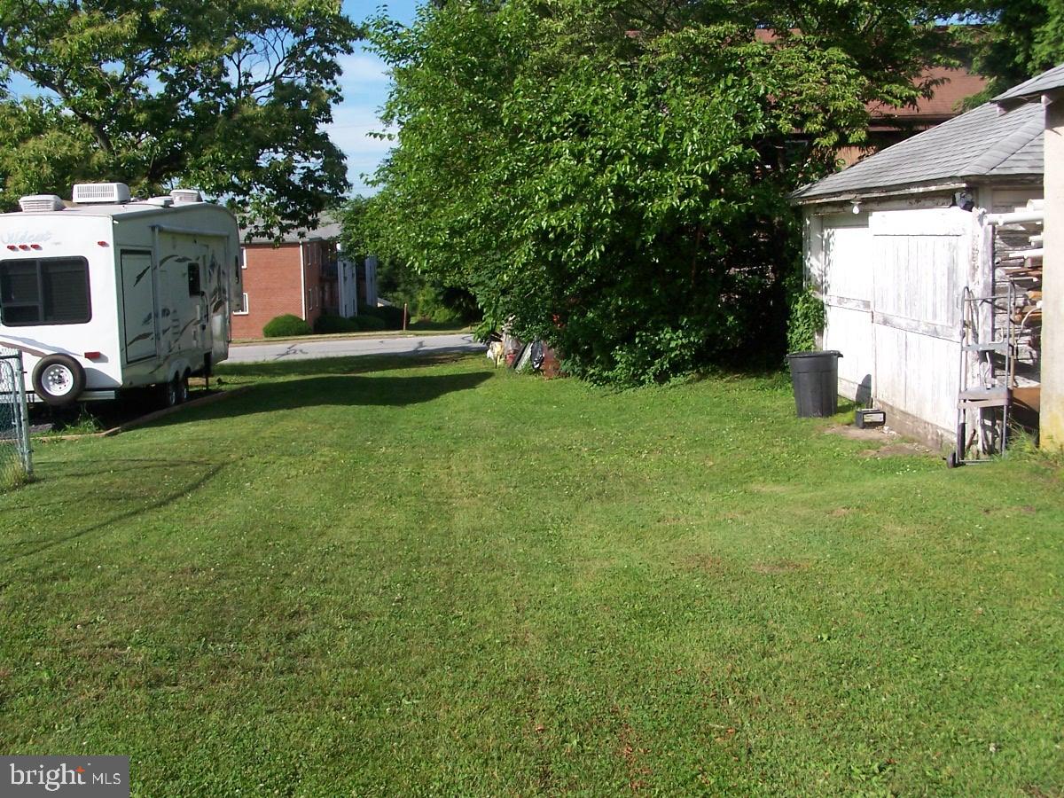 415 Washington Street Spring City, PA 19475 - Photo 14 of 37