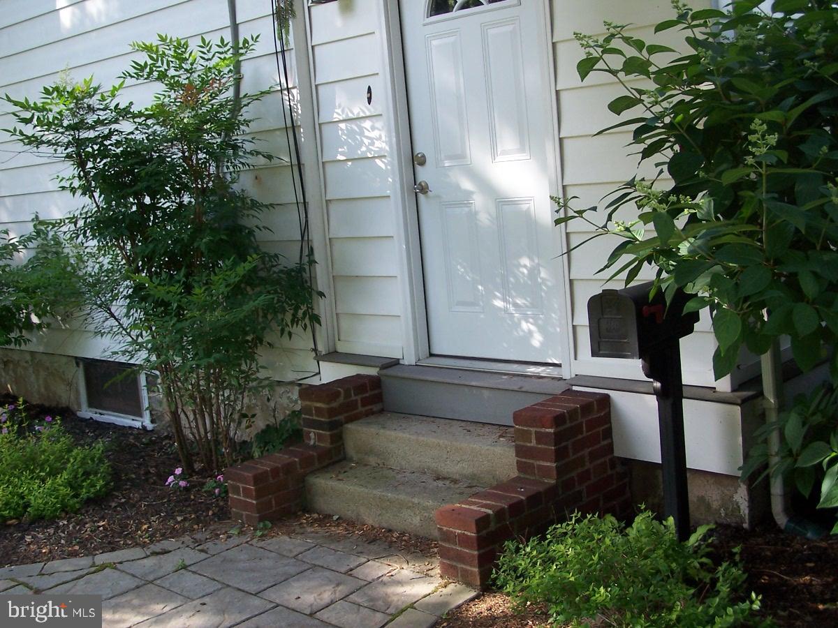 415 Washington Street Spring City, PA 19475 - Photo 5 of 37