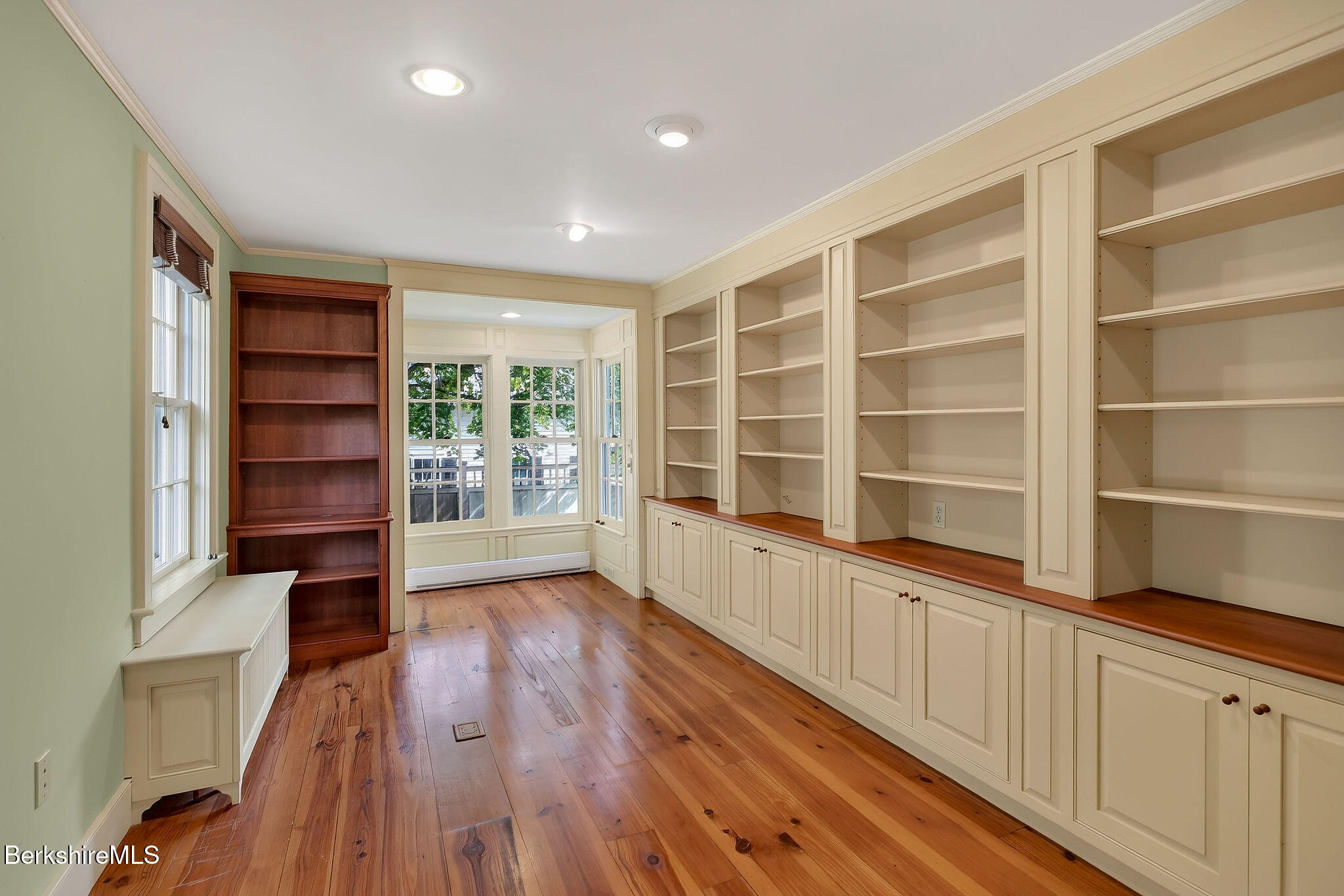 4 Sheffield Road Egremont, MA 01258 - Photo 26 of 42 Library