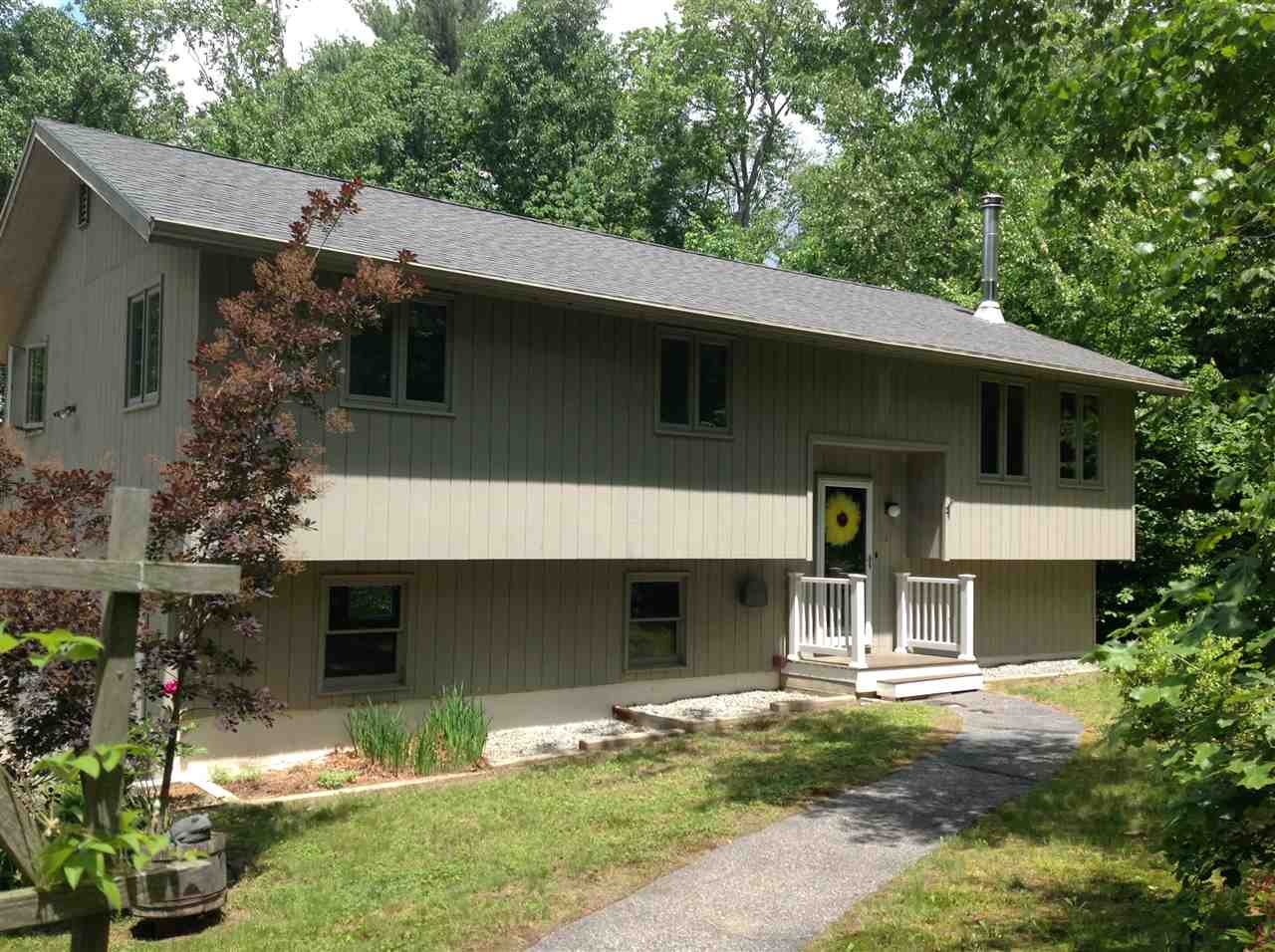 16 Hazel Wood Road Hudson, NH 03051 - Photo 1 of 15 Gallery Image 1