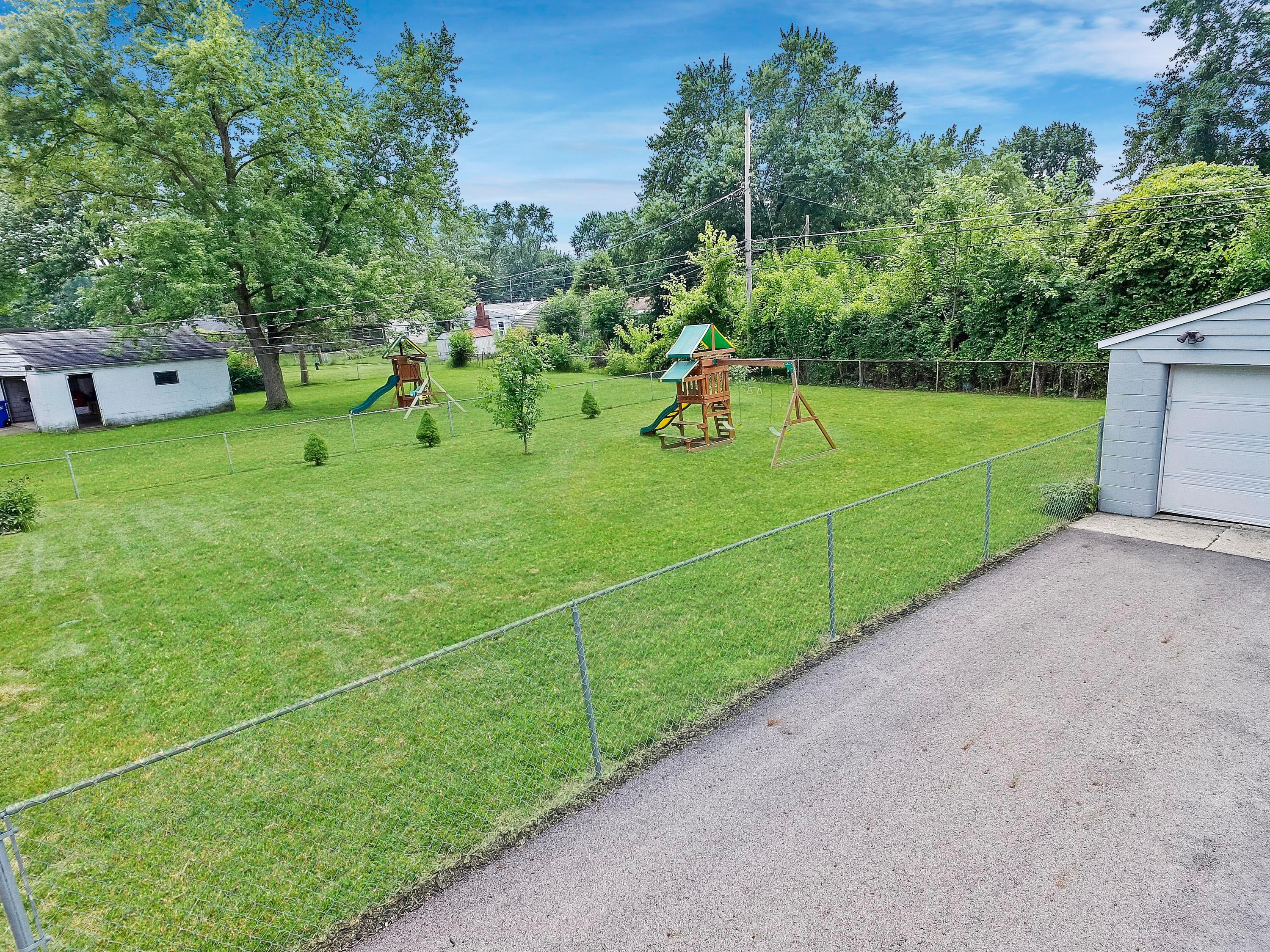 187 Regents Road Columbus, OH 43230 - Photo 24 of 32