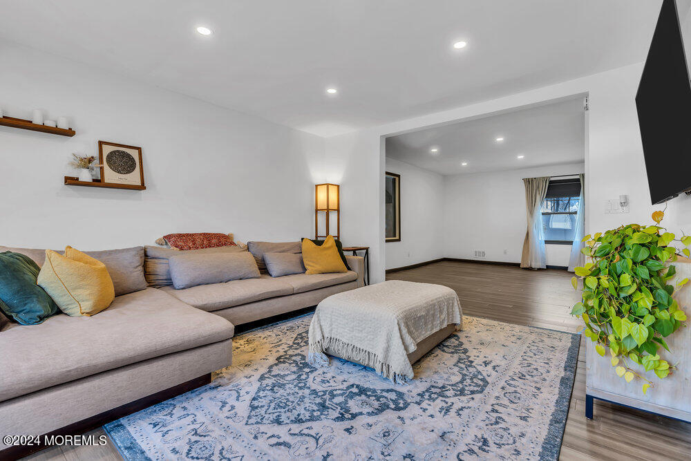 839 Lloyd Road Aberdeen, NJ 07747 - Photo 25 of 67 030_dsc03288aa