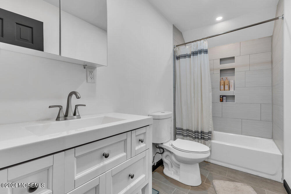 839 Lloyd Road Aberdeen, NJ 07747 - Photo 36 of 67 040_dsc03328aa