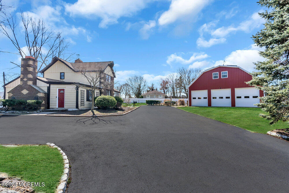 839 Lloyd Road Aberdeen, NJ 07747 - Photo 4 of 67 009_dsc03115-1aarw