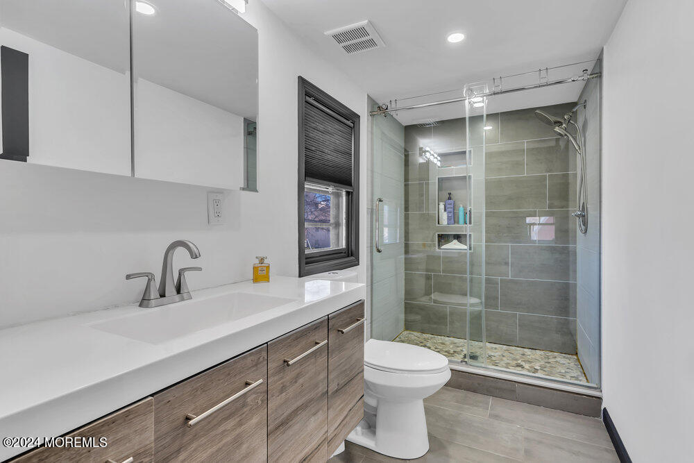 839 Lloyd Road Aberdeen, NJ 07747 - Photo 43 of 67 047_dsc03363aa