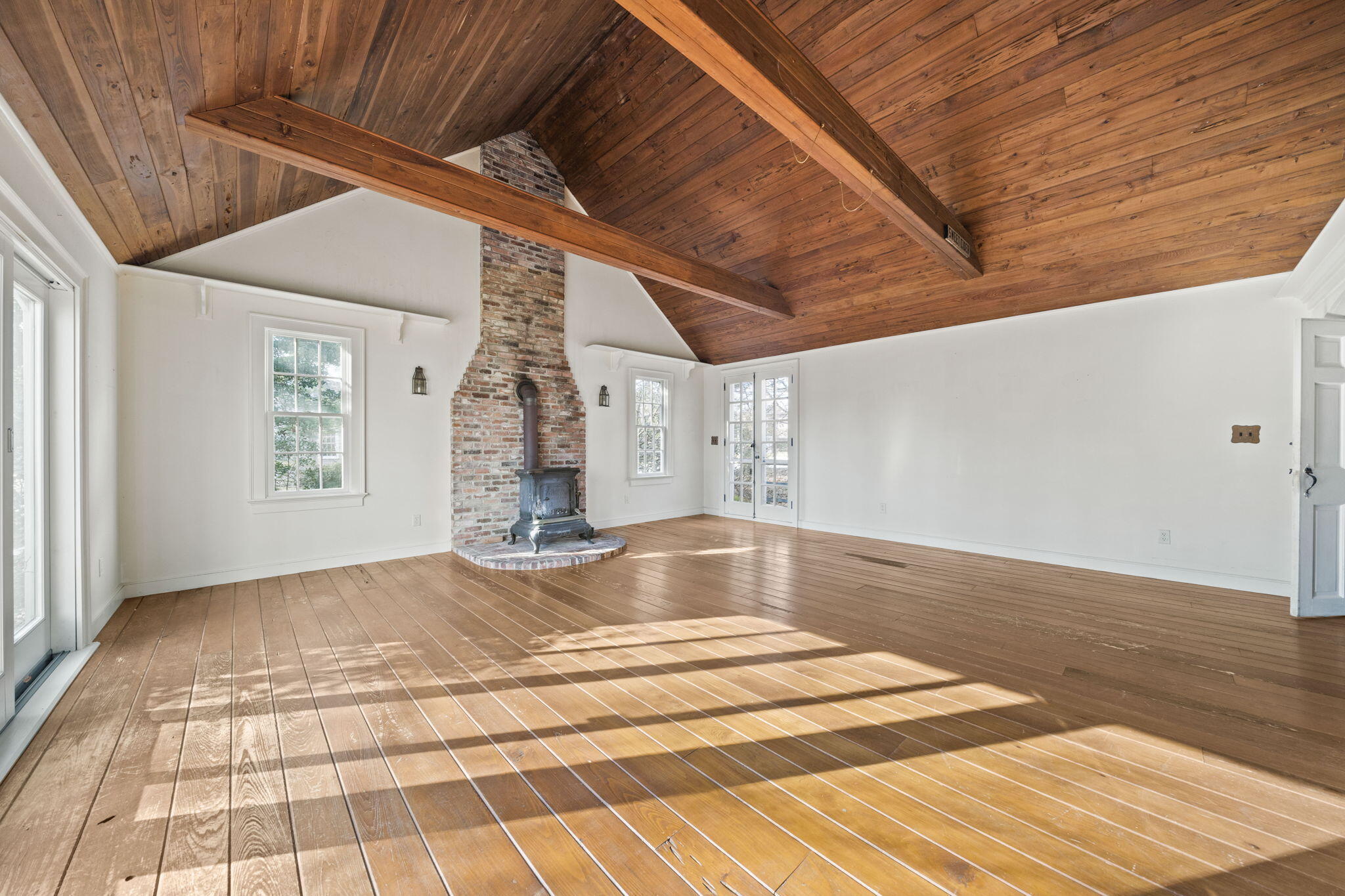 18 Winfield Way Osterville, MA 02655 - Photo 15 of 47 Family Room (Unheated)