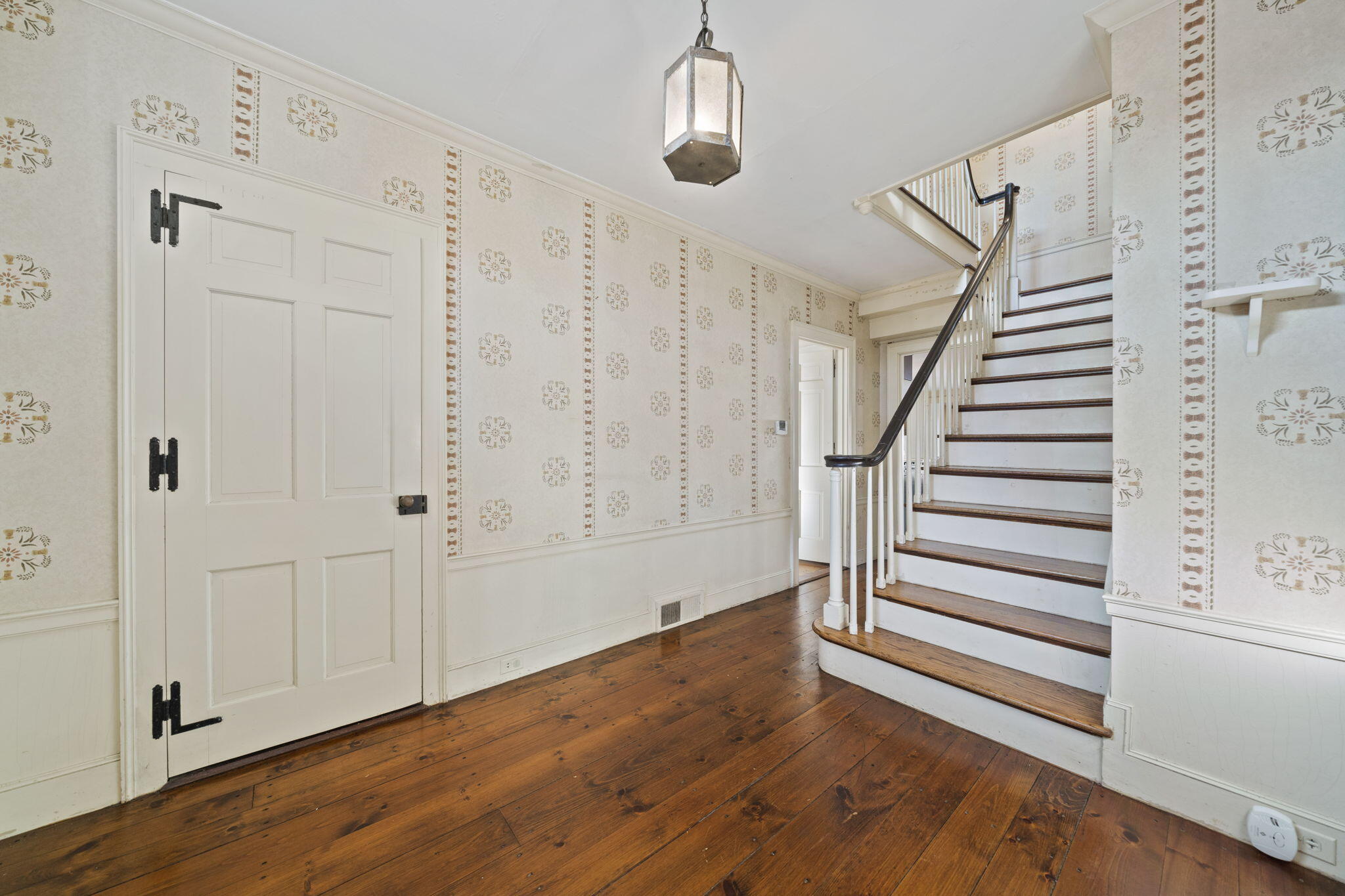 18 Winfield Way Osterville, MA 02655 - Photo 21 of 47 Hallway