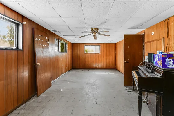 $140,000 | 325 Gentry Street, Park Forest, IL 60466