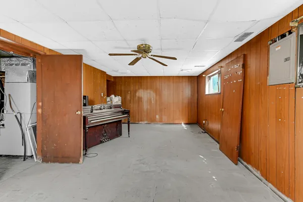 $140,000 | 325 Gentry Street, Park Forest, IL 60466