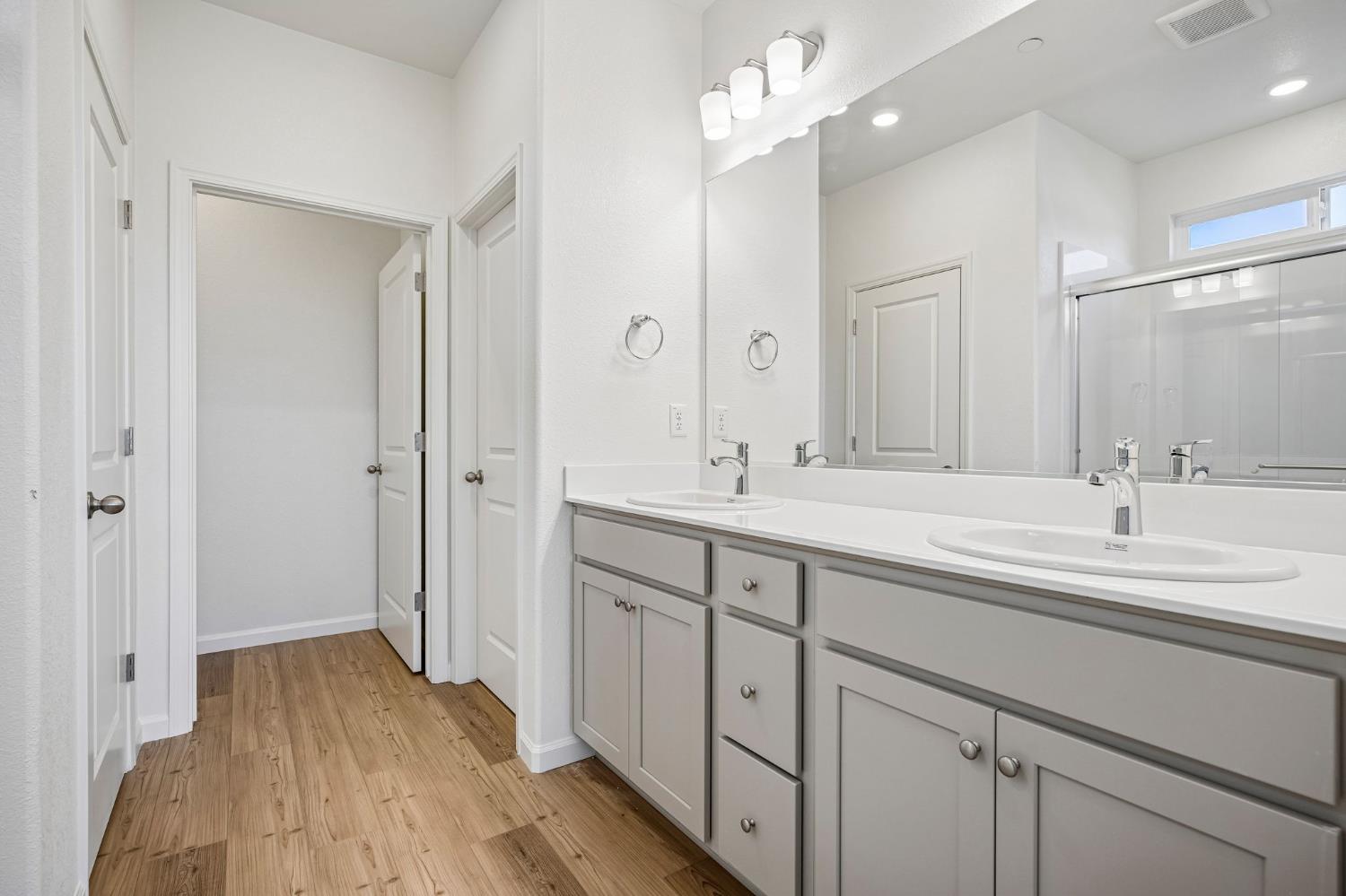2604 Redtail Hawk Road Modesto, CA 95357 - Photo 19 of 22 Gallery Image 19