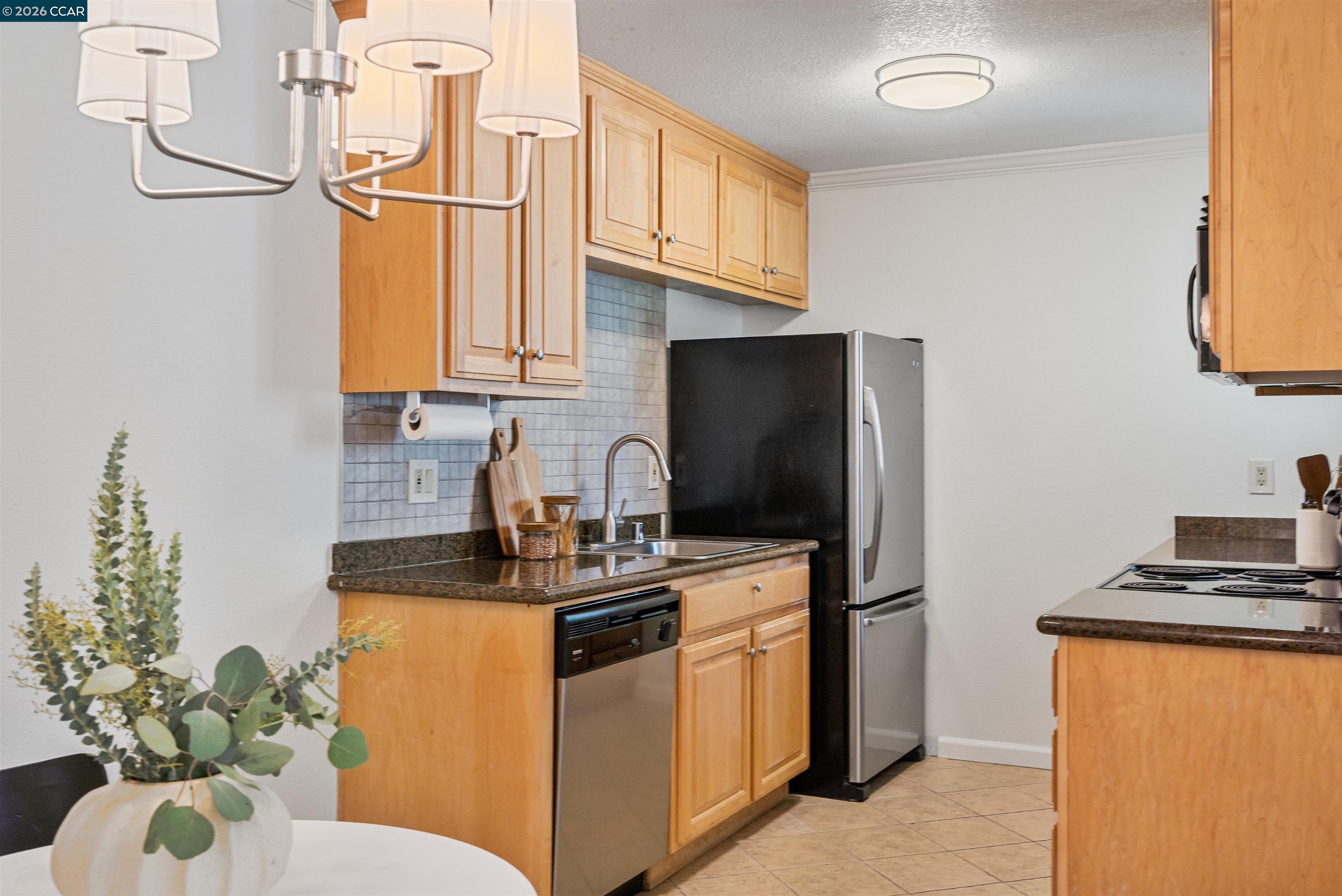 1505 Kirker Pass Road, Unit 101 Concord, CA 94521 - Photo 10 of 40