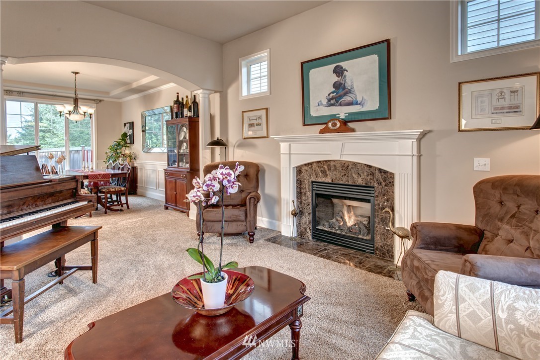 18708 35th Drive Southeast Bothell, WA 98012 - Photo 3 of 25 Gallery Image 3
