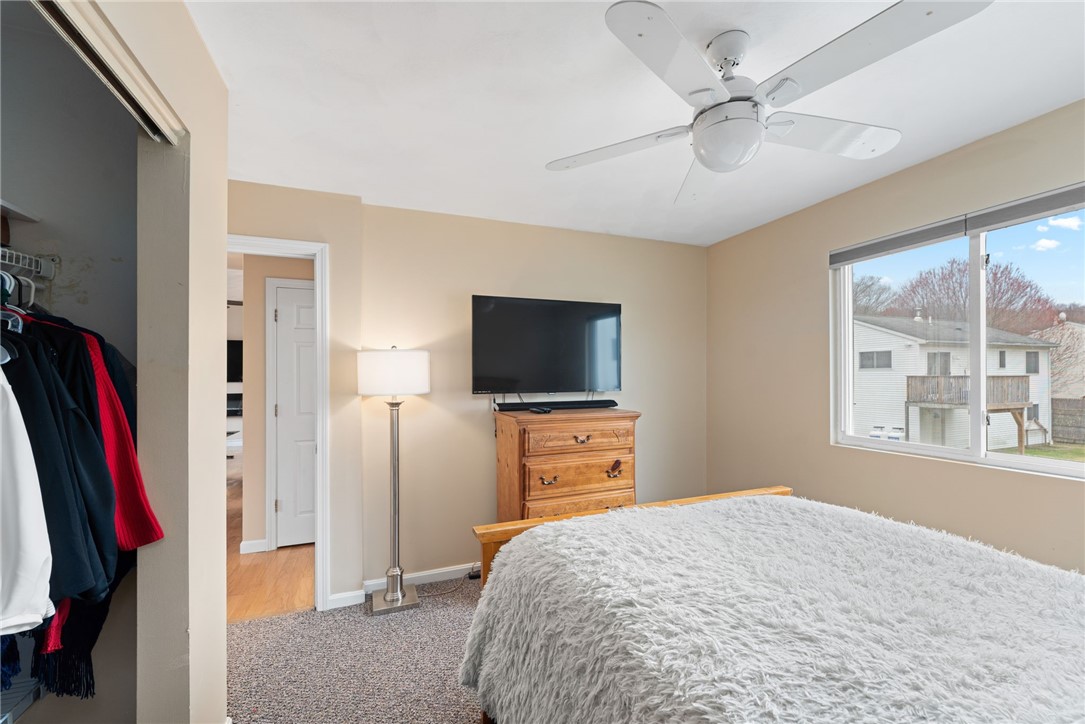 9 Iroquois Trail Cranston, RI 02921 - Photo 20 of 38