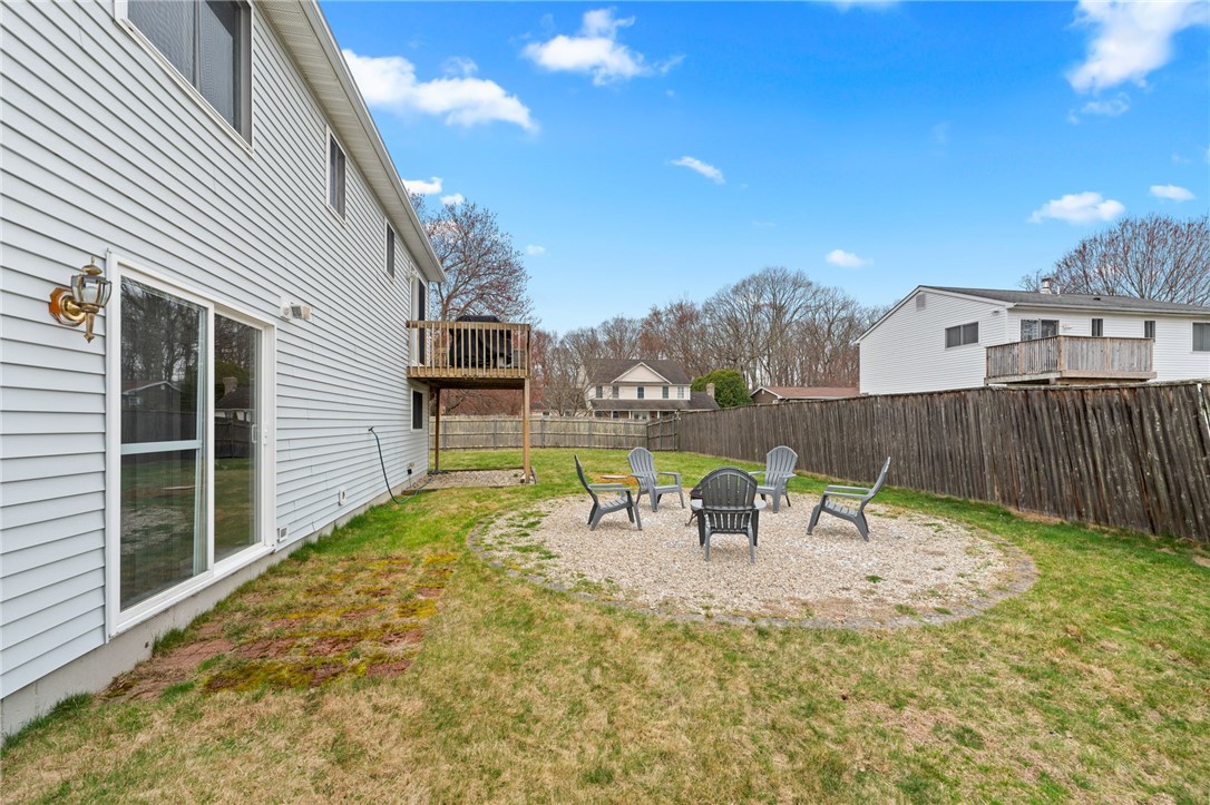 9 Iroquois Trail Cranston, RI 02921 - Photo 33 of 38