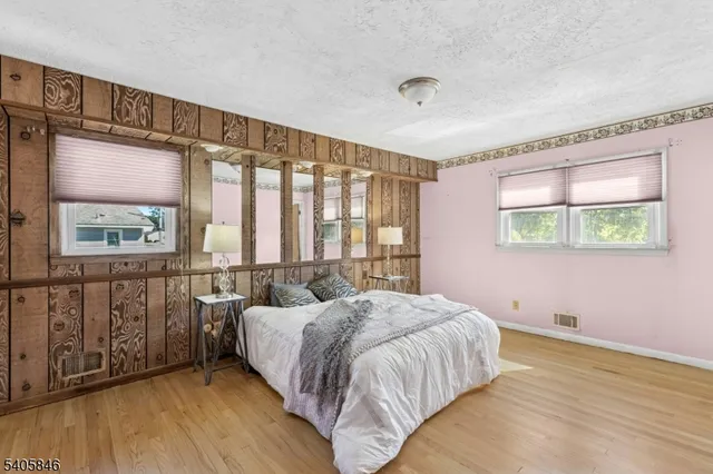 $695,000 | 294 Mountain Avenue, Springfield, NJ 07081