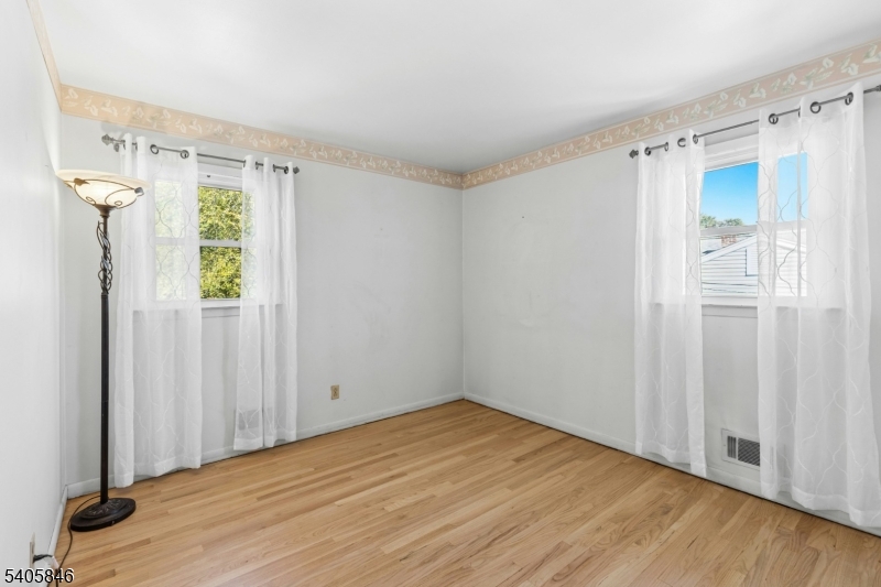 294 Mountain Avenue Springfield, NJ 07081 - Photo 17 of 21