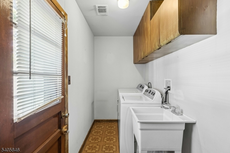 294 Mountain Avenue Springfield, NJ 07081 - Photo 19 of 21