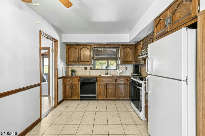 294 Mountain Avenue Springfield, NJ 07081 - Photo 10 of 21