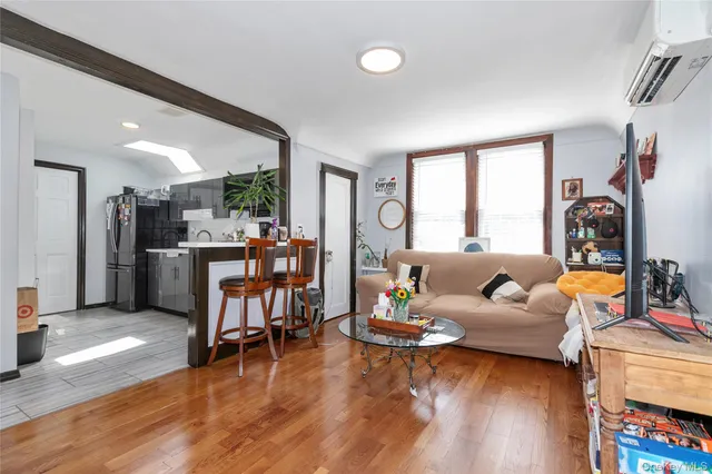 $3,200 | 8713 135th Street, Unit 3 | Kew Gardens