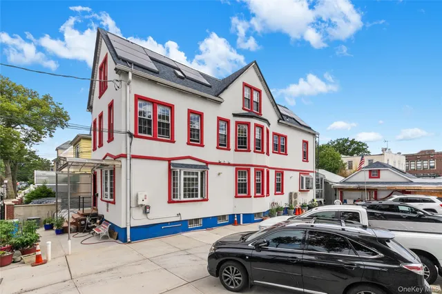 $3,200 | 8713 135th Street, Unit 3 | Kew Gardens