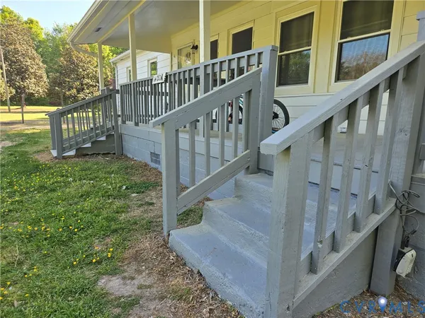 $220,000 | 14204 Arwood Road, Disputanta, VA 23842