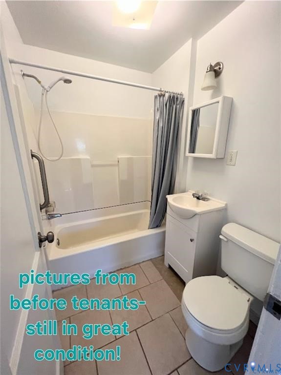 14204 Arwood Road Disputanta, VA 23842 - Photo 4 of 12 a bathroom with a toilet and a shower