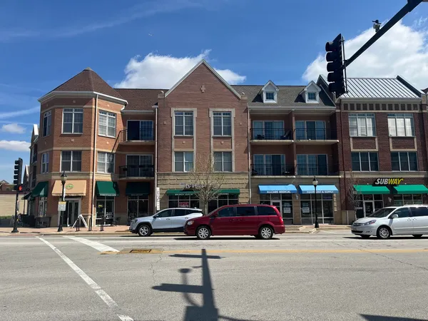 $395,000 | 40 East Northwest Highway, Unit 202, Mount Prospect, IL 60056