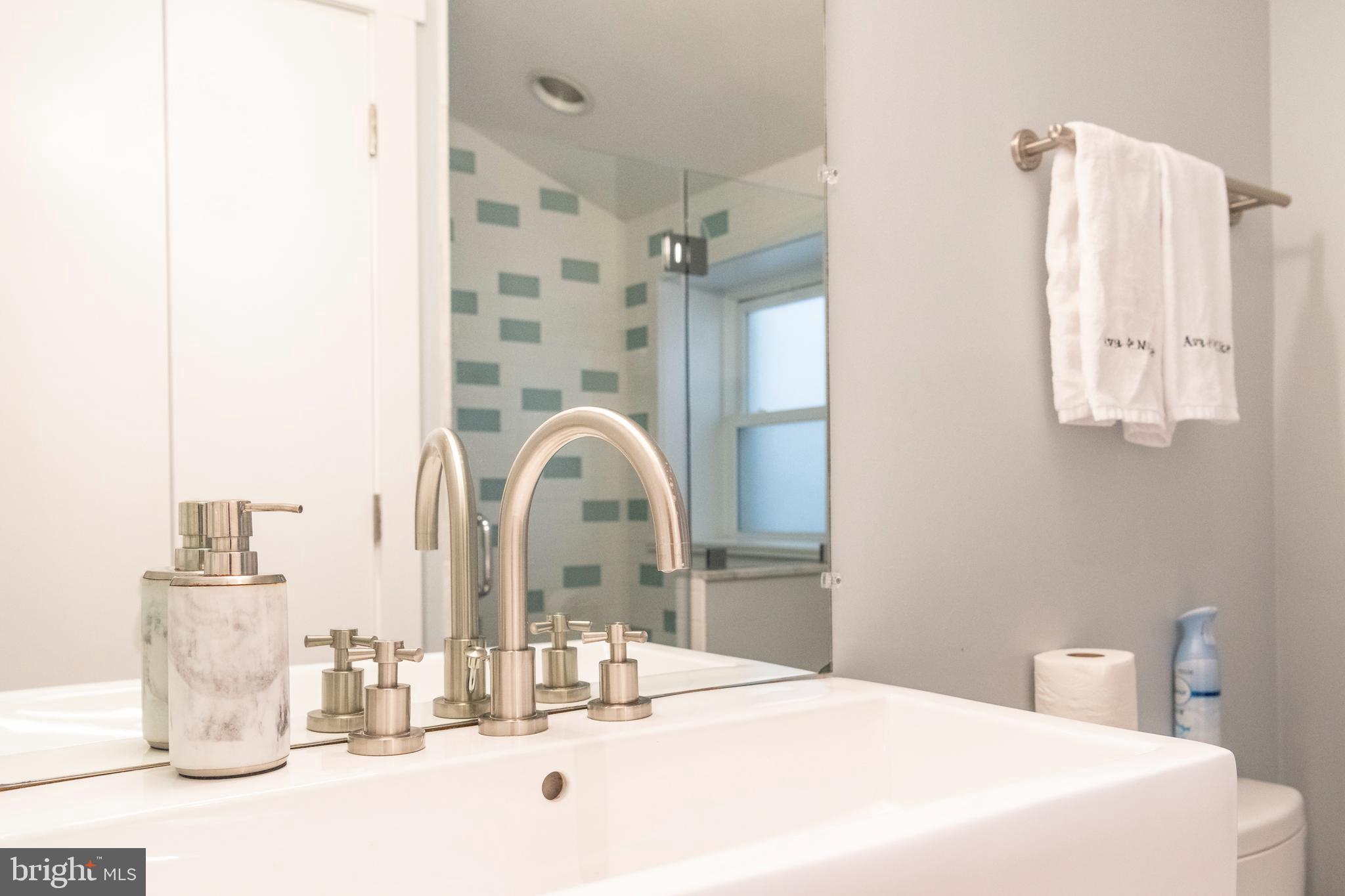 308 Quince Street Philadelphia, PA 19107 - Photo 25 of 31