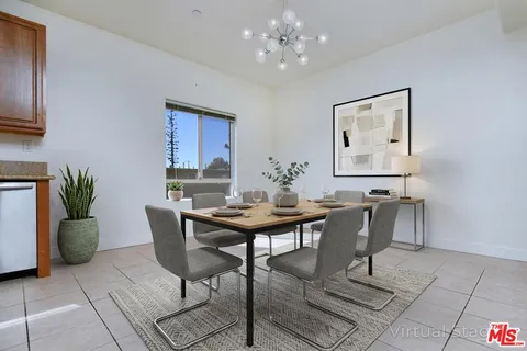 $599,000 | 8800 Etiwanda Avenue, Unit 7, Northridge, CA 91325