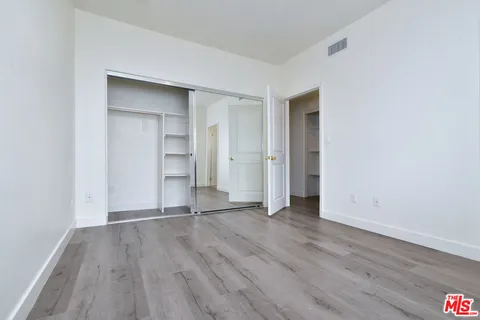 $599,000 | 8800 Etiwanda Avenue, Unit 7, Northridge, CA 91325