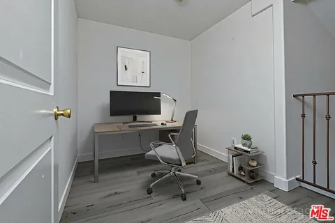 $599,000 | 8800 Etiwanda Avenue, Unit 7, Northridge, CA 91325