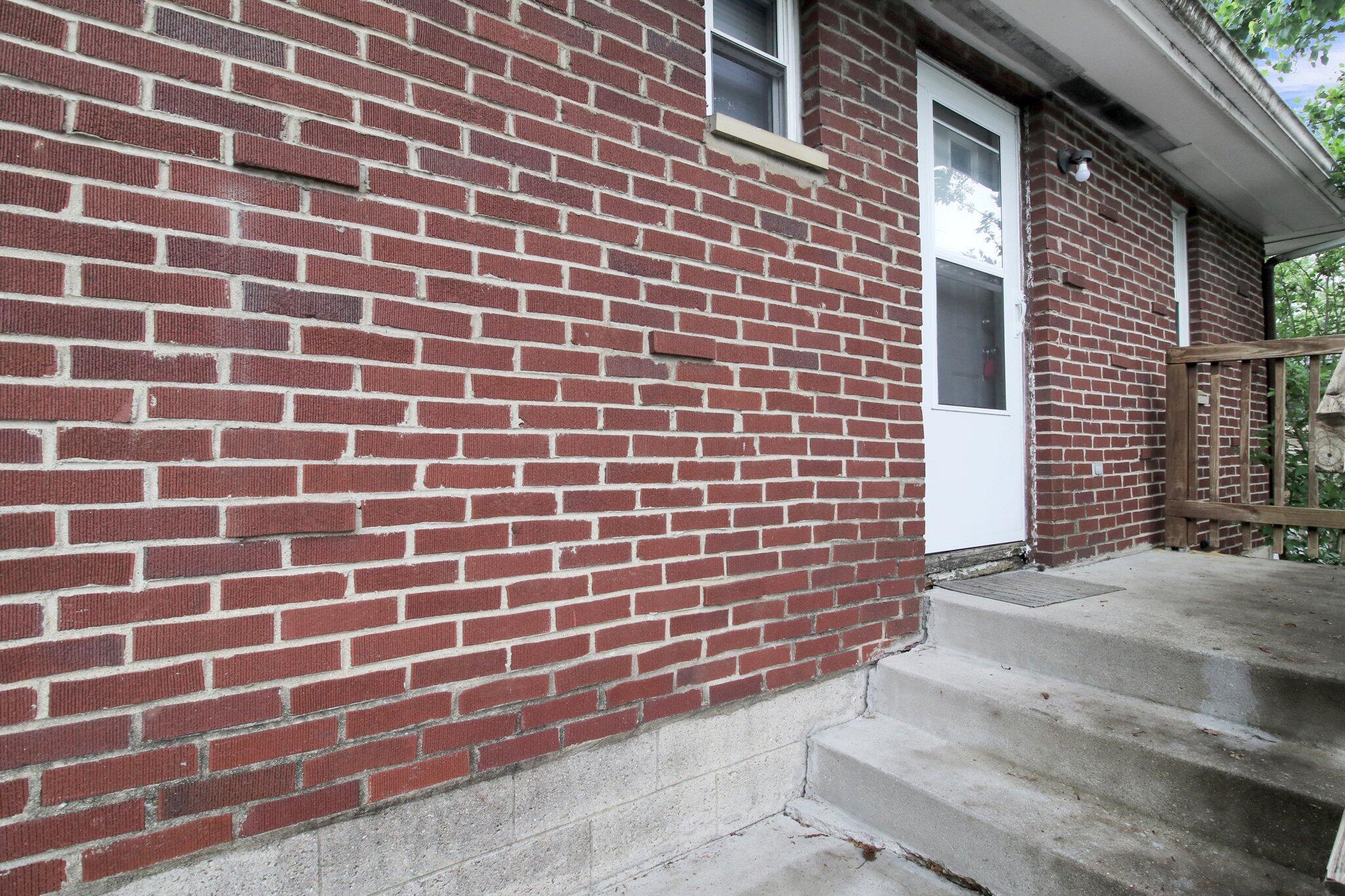 3216 Maize Road, Unit 10 Columbus, OH 43224 - Photo 8 of 29 Front of home