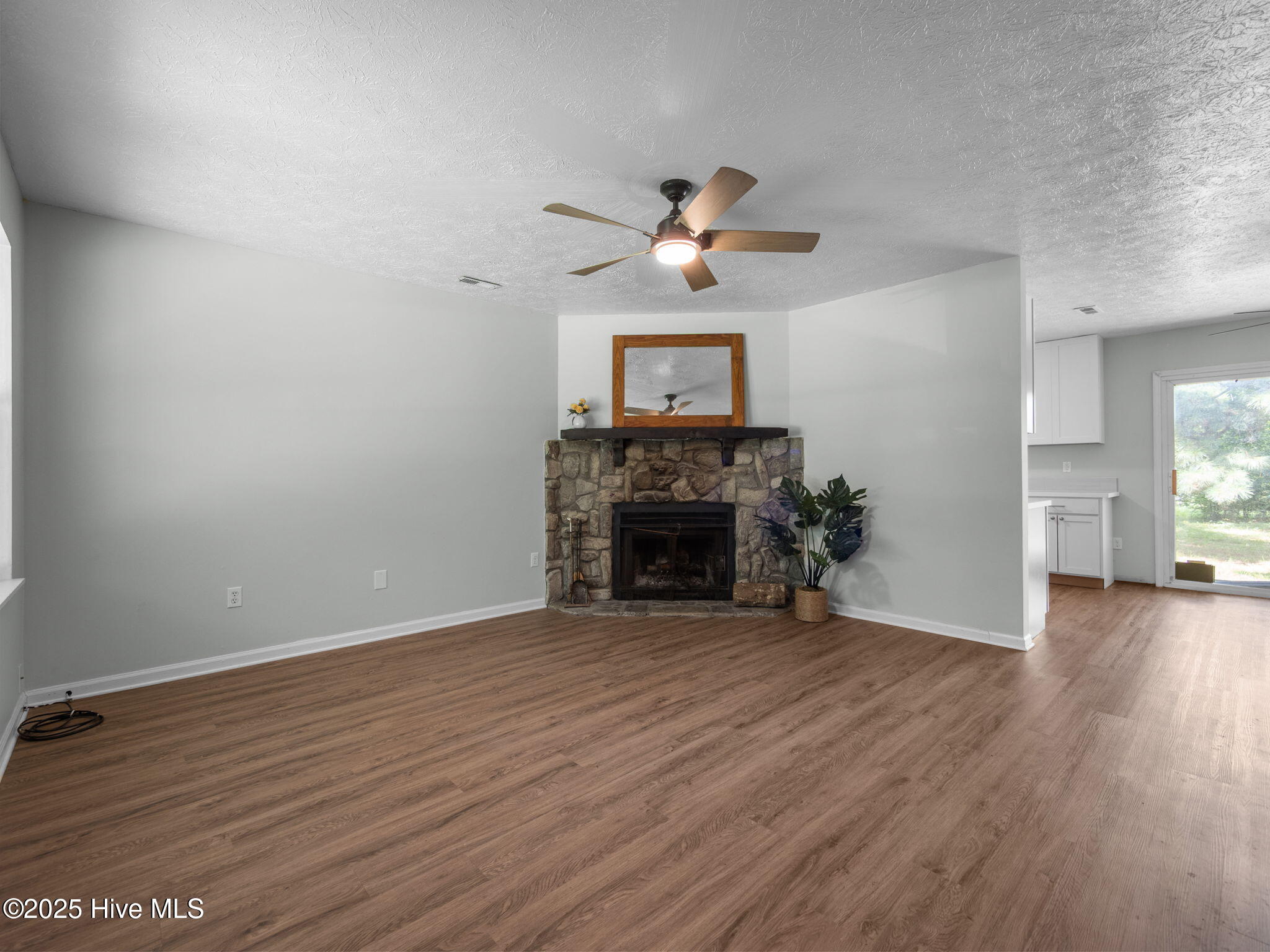 1011 Sand Ridge Road Hubert, NC 28539 - Photo 3 of 40 3-web-or-mls-P7289160