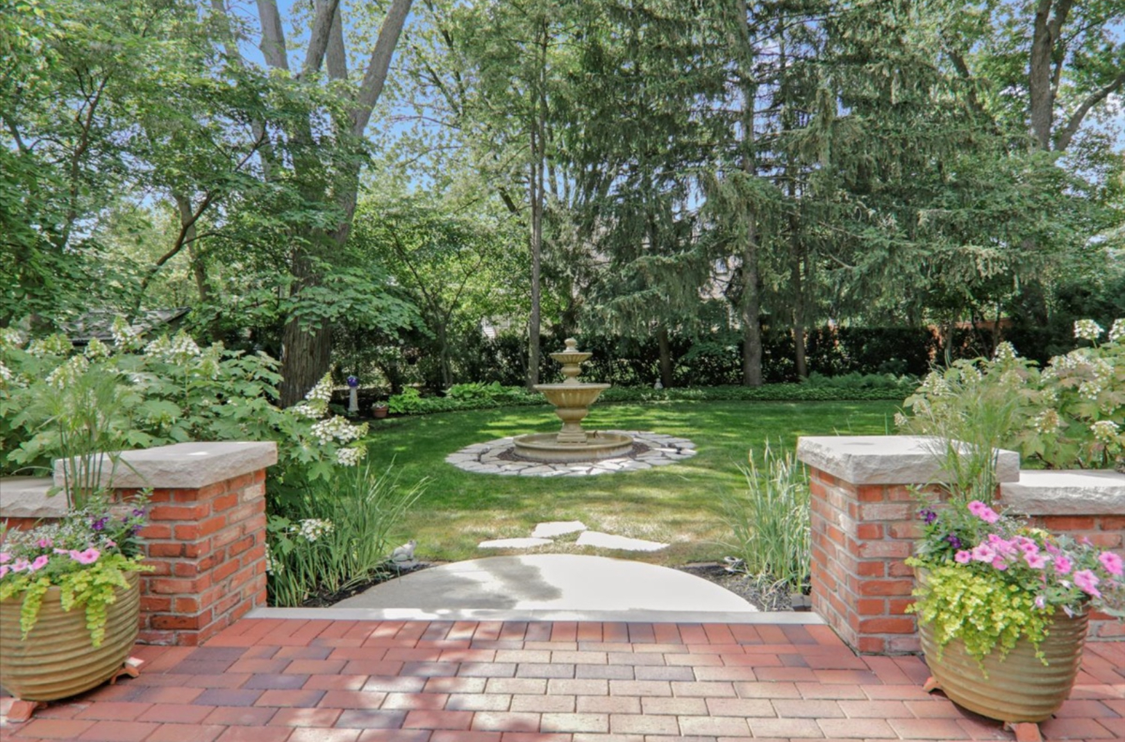 15 Sunset Road Bloomington, IL 61701 - Photo 14 of 15 Gallery Image 14