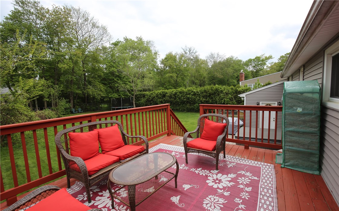 65 Linden Road Barrington, RI 02806 - Photo 24 of 27