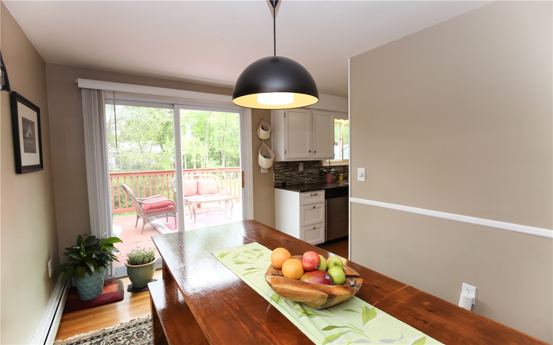 65 Linden Road Barrington, RI 02806 - Photo 8 of 27