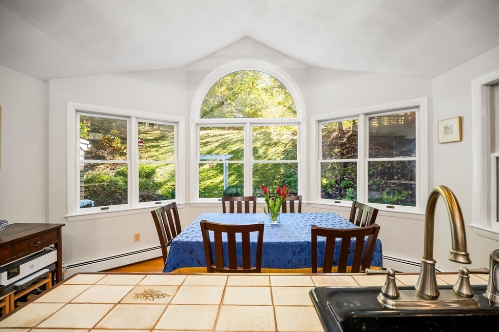 92 Pleasant Street Wenham, MA 01984 - Photo 11 of 36