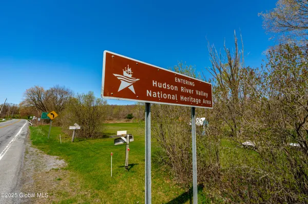 $299,900 | 49 State Line Road, White Creek, NY 12057