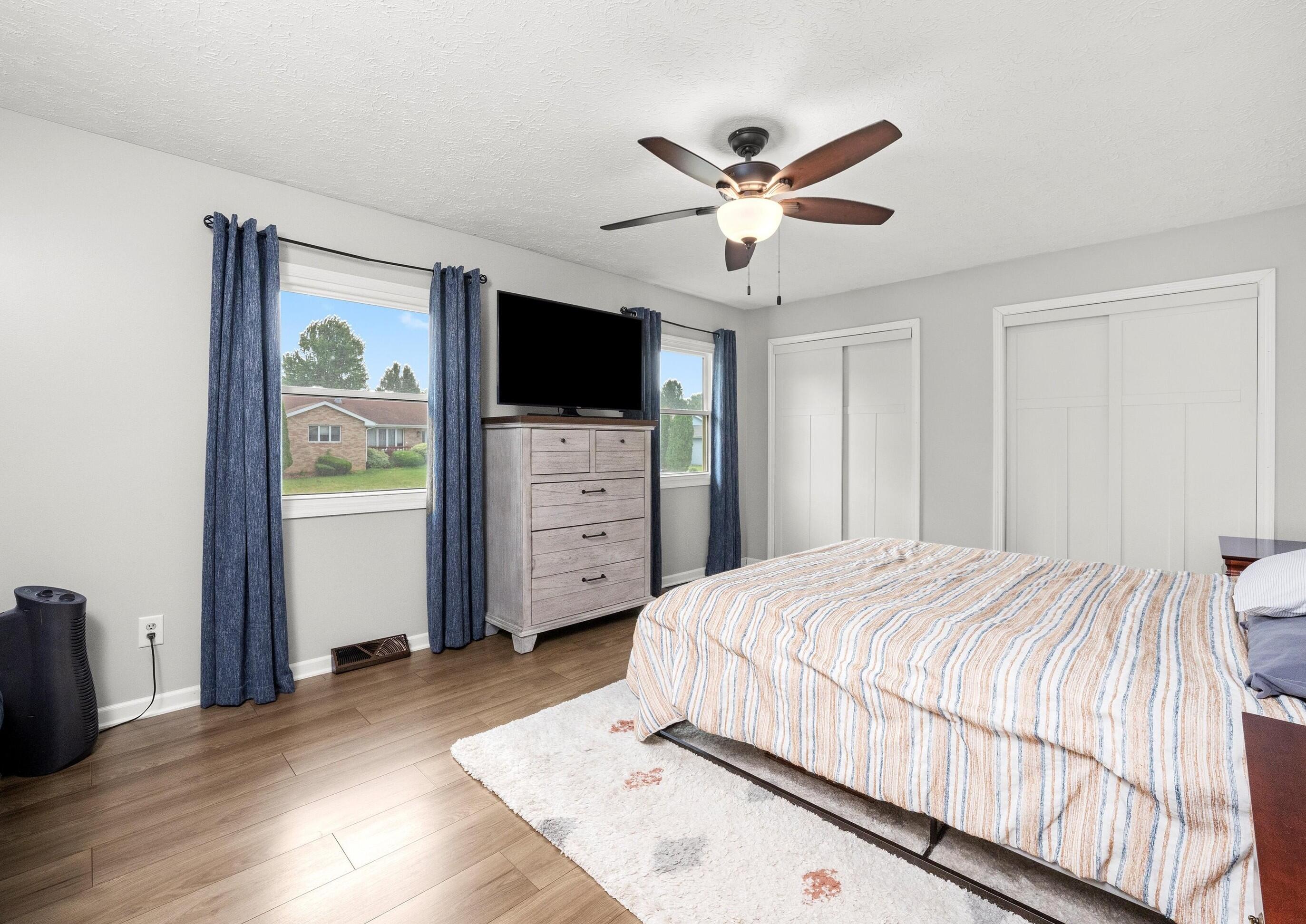 8652 Fulton Place Crown Point, IN 46307 - Photo 11 of 26 2746x1944