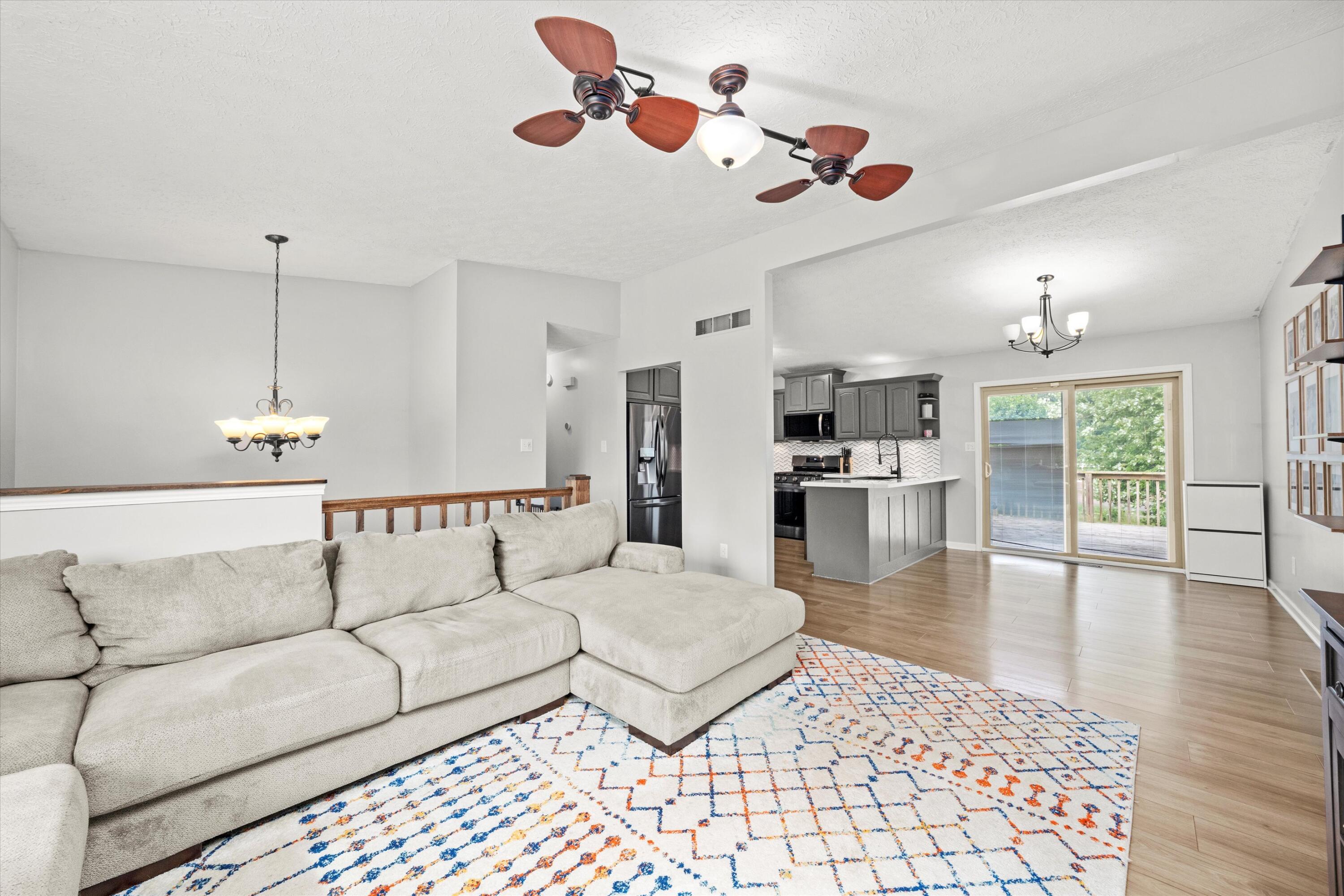 8652 Fulton Place Crown Point, IN 46307 - Photo 5 of 26 3000x2000