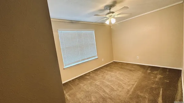 $1,795 | 8851 Kestrel Oak, Converse, TX 78109