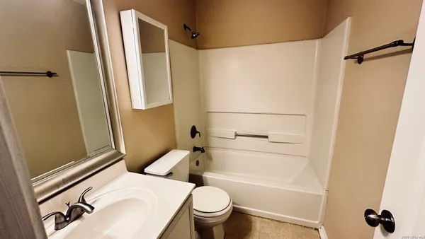 $1,795 | 8851 Kestrel Oak, Converse, TX 78109